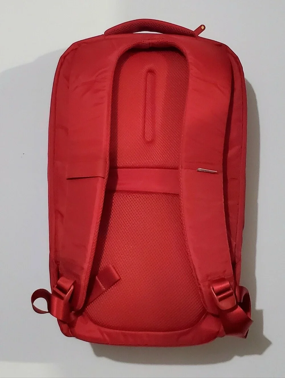 Incase Red Slim Urban Backpack fit 15